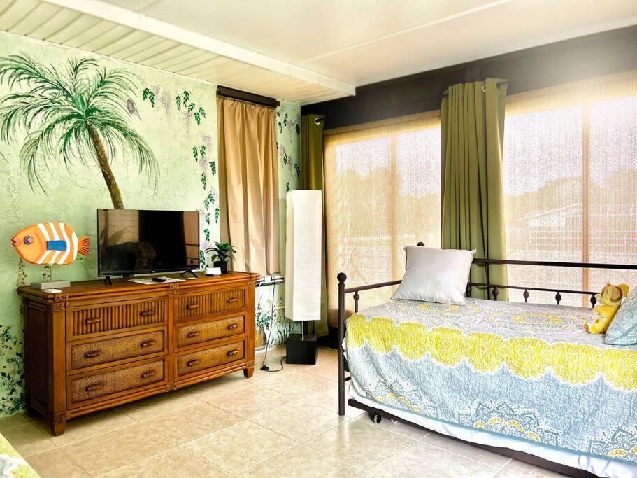 Heated Saltwater Pool Home Minutes To Beach 恩格尔伍德 外观 照片